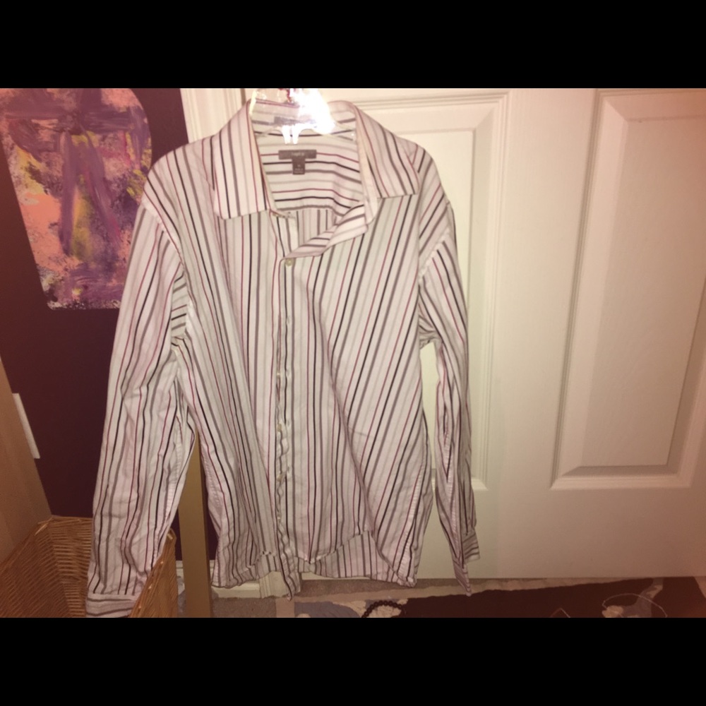 Apt 9 classy button up size M